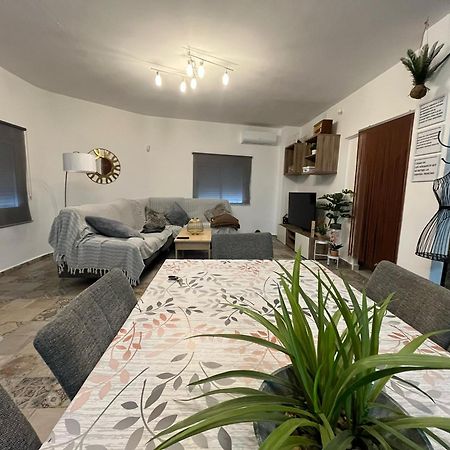 Hondón de las Nieves Chalet Vacacional מראה חיצוני תמונה